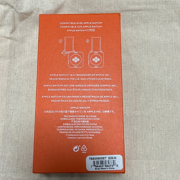 NWT| Tory Burch | fits Apple 38/40MM | t monogram embossed patent leather band - Picture 8 of 8